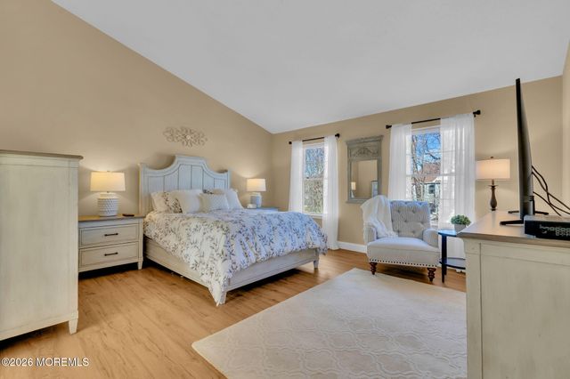 18 Gristmill Road, Howell, NJ 07731