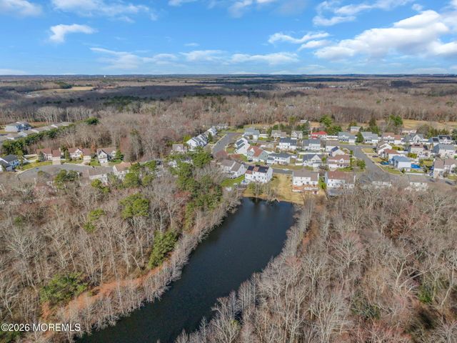 18 Gristmill Road, Howell, NJ 07731