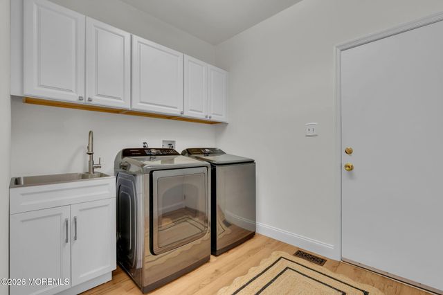 18 Gristmill Road, Howell, NJ 07731