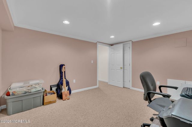 18 Gristmill Road, Howell, NJ 07731