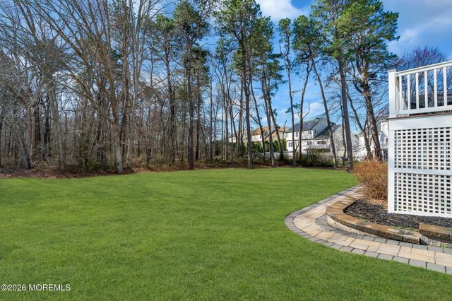 18 Gristmill Road, Howell, NJ 07731