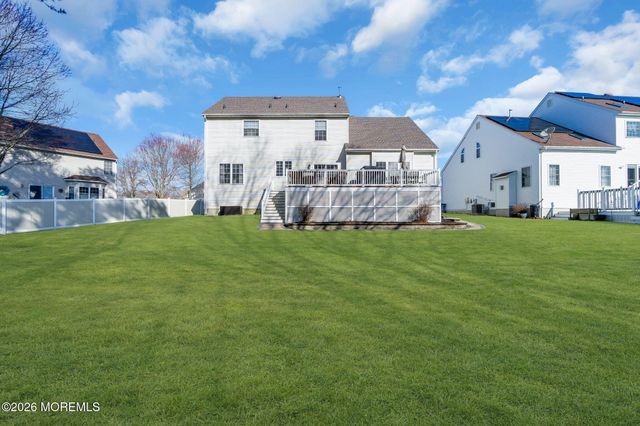 18 Gristmill Road, Howell, NJ 07731