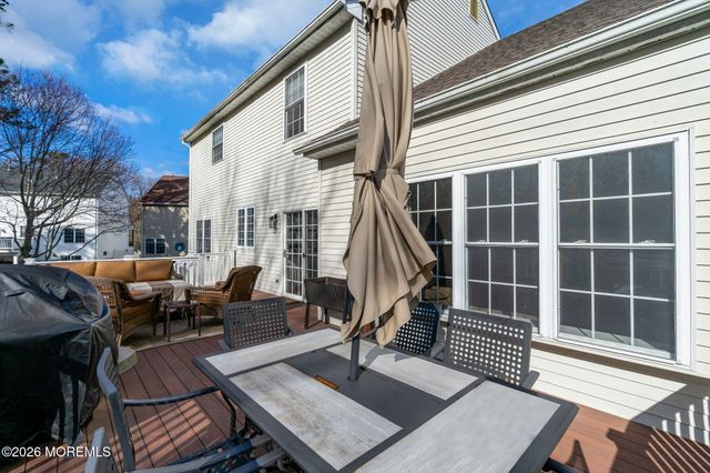 18 Gristmill Road, Howell, NJ 07731