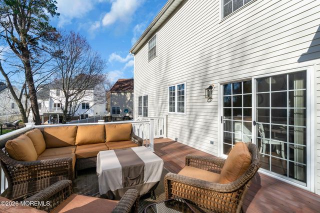 18 Gristmill Road, Howell, NJ 07731