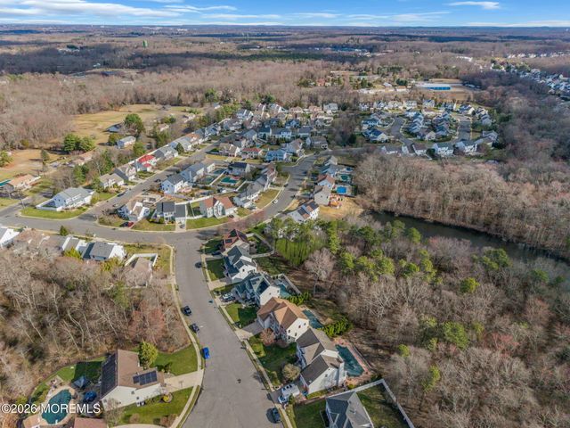 18 Gristmill Road, Howell, NJ 07731