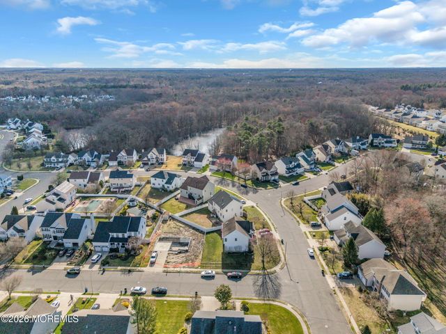 18 Gristmill Road, Howell, NJ 07731