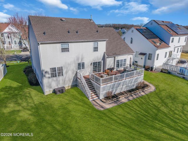 18 Gristmill Road, Howell, NJ 07731