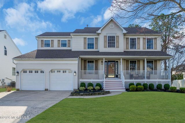 18 Gristmill Road, Howell, NJ 07731