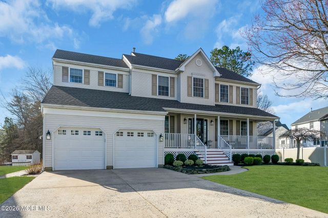 18 Gristmill Road, Howell, NJ 07731