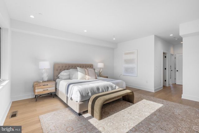 132 W ALLEN ST, Philadelphia, PA 19123