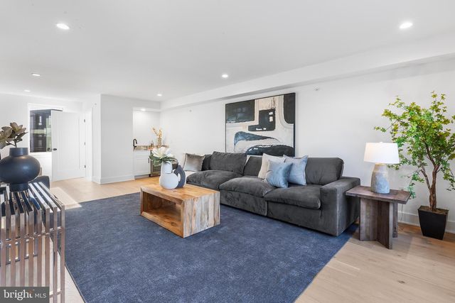 132 W ALLEN ST, Philadelphia, PA 19123