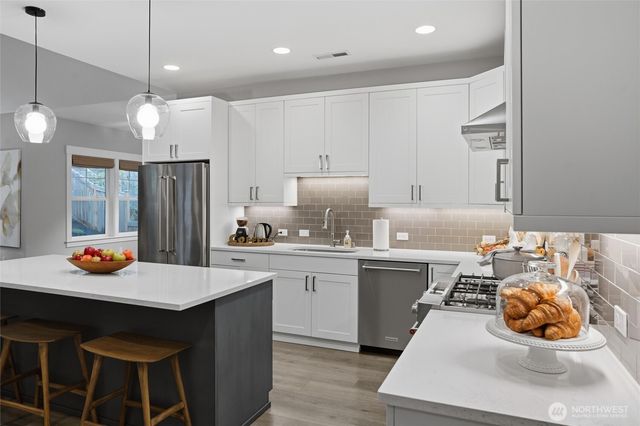 9431 Ancich Court, Gig Harbor, WA 98332