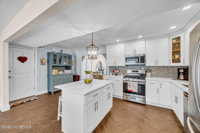 99 Idlebrook Lane, Aberdeen, NJ 07747