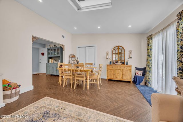 99 Idlebrook Lane, Aberdeen, NJ 07747