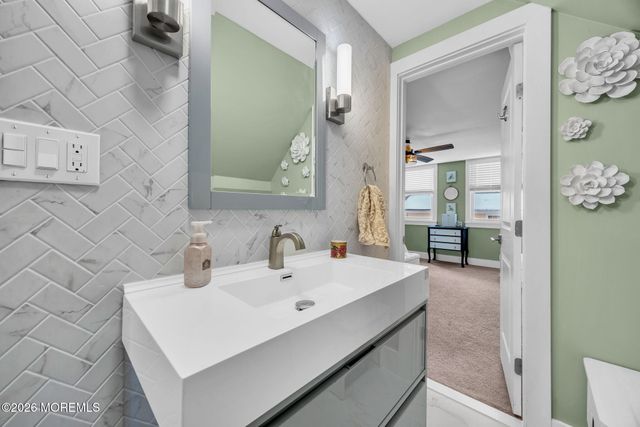 99 Idlebrook Lane, Aberdeen, NJ 07747