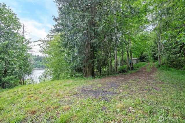 407 SE Allen Rd, Shelton, WA 98584