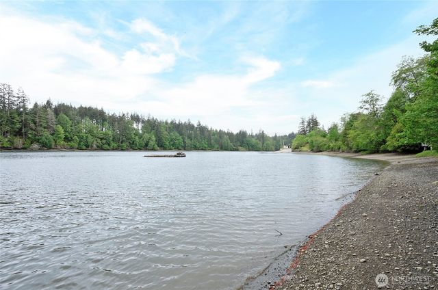 407 SE Allen Rd, Shelton, WA 98584