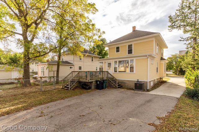 909 S Center Street, Royal Oak, MI 48067