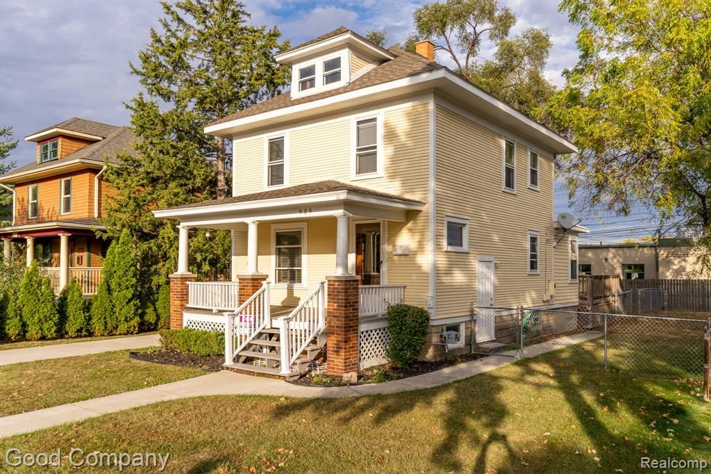 909 S Center Street, Royal Oak, MI 48067