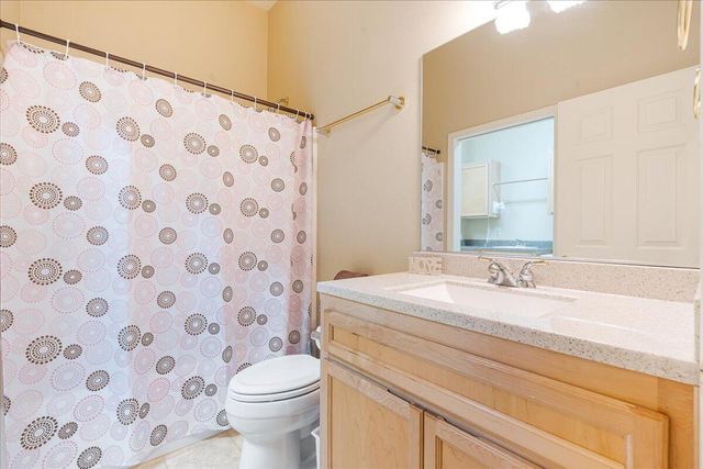 722 Golden Pheasant Drive, Redmond, OR 97756