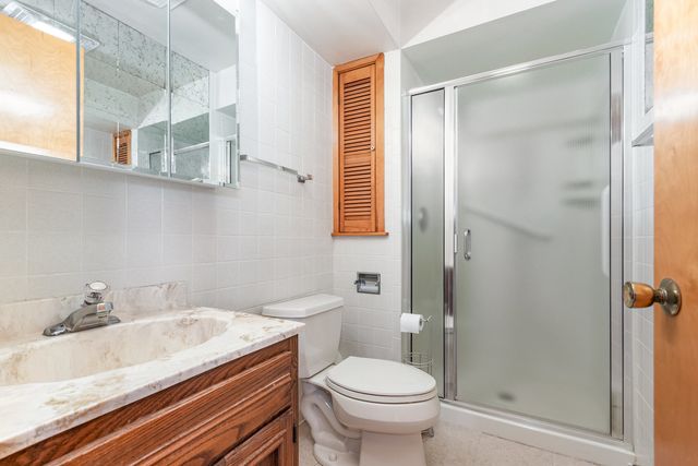 20873 W Rand Court, Palatine, IL 60074