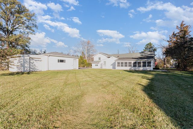 20873 W Rand Court, Palatine, IL 60074