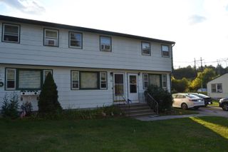 2 Hopkins Dr # D, Hudson, NH 03051