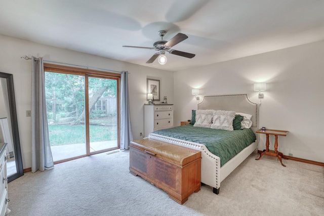 494 Quinlan COURT, Pewaukee, WI 53072