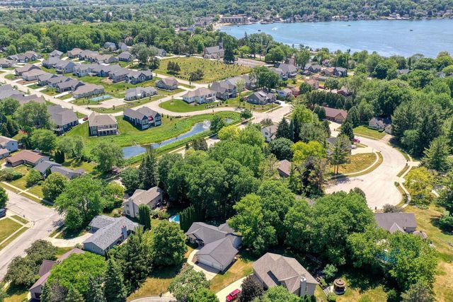 494 Quinlan COURT, Pewaukee, WI 53072