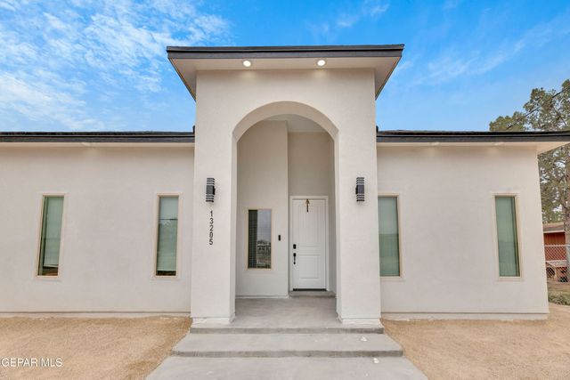 13205 Eudora, San Elizario, TX 79849