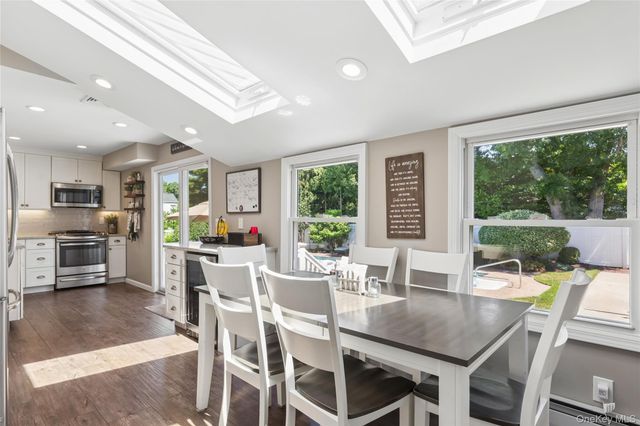 11 Barbara Road, Lake Ronkonkoma, NY 11779