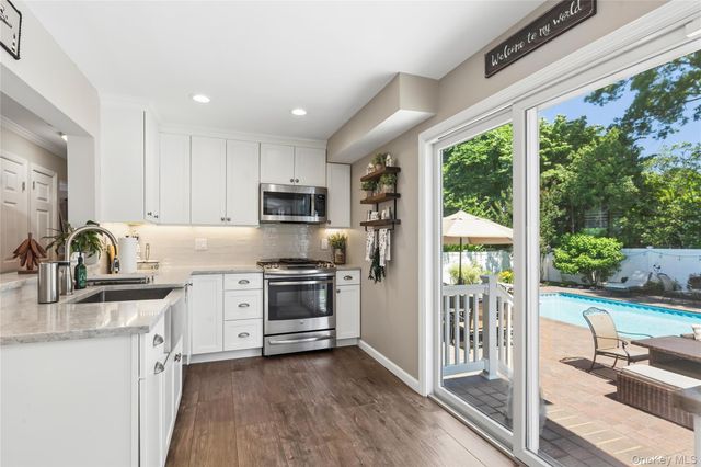 11 Barbara Road, Lake Ronkonkoma, NY 11779