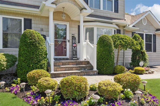 11 Barbara Road, Lake Ronkonkoma, NY 11779