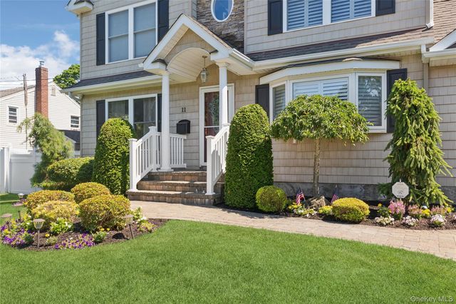 11 Barbara Road, Lake Ronkonkoma, NY 11779