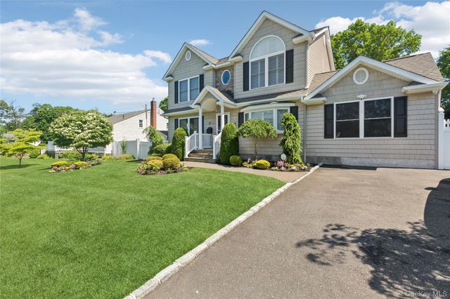 11 Barbara Road, Lake Ronkonkoma, NY 11779