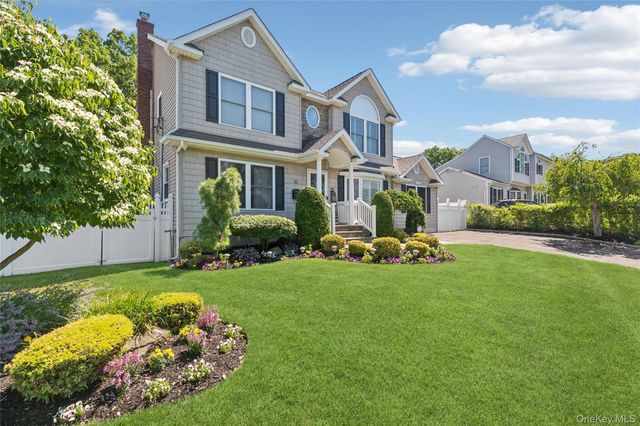 11 Barbara Road, Lake Ronkonkoma, NY 11779