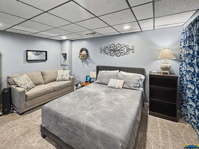 904 W Perry Street, Papillion, NE 68046