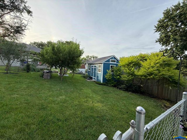 904 W Perry Street, Papillion, NE 68046
