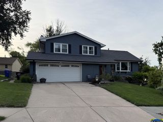 904 W Perry Street, Papillion, NE 68046