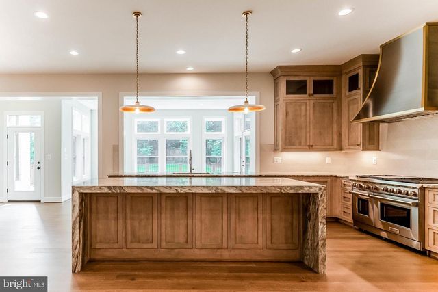 1339 BEULAH RD, Vienna, VA 22182