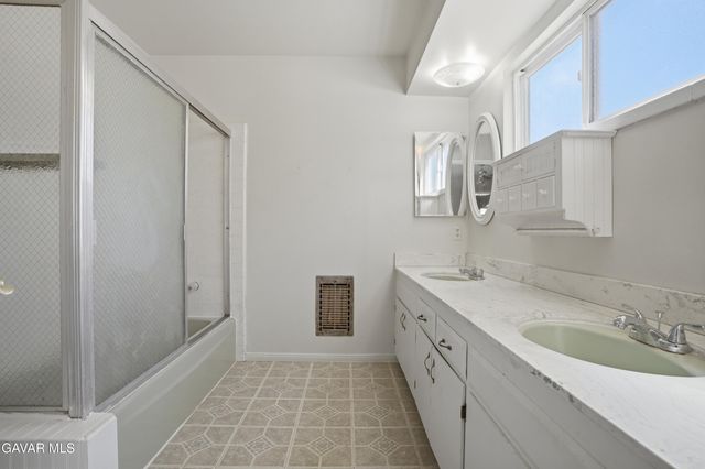 39646 W 87th Street, Leona Valley, CA 93551
