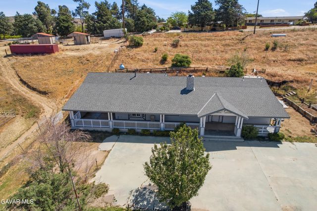 39646 W 87th Street, Leona Valley, CA 93551