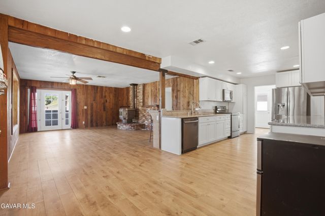 39646 W 87th Street, Leona Valley, CA 93551