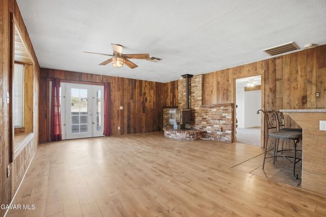 39646 W 87th Street, Leona Valley, CA 93551