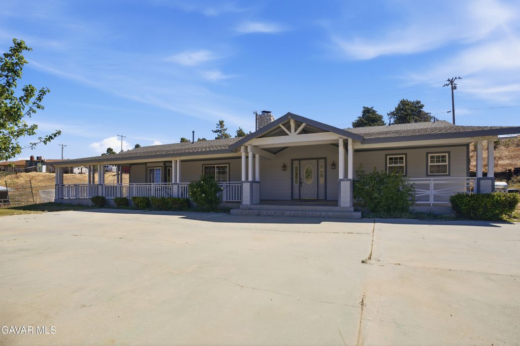 39646 W 87th Street, Leona Valley, CA 93551