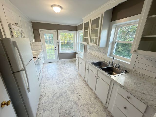 507 Crestwood Place, Spartanburg, SC 29306