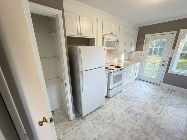 507 Crestwood Place, Spartanburg, SC 29306