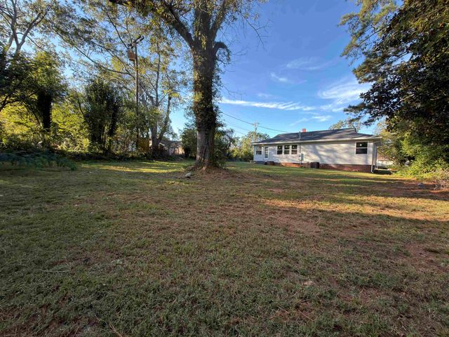 507 Crestwood Place, Spartanburg, SC 29306