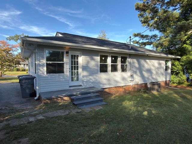 507 Crestwood Place, Spartanburg, SC 29306