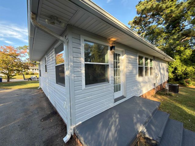 507 Crestwood Place, Spartanburg, SC 29306